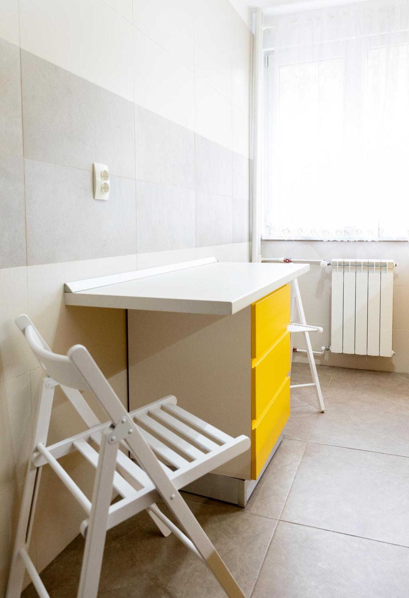 Old Town Central Oasis - Secured Parking Nearby - Self Check In - Metro Station At 1Min Bucharest Luaran gambar